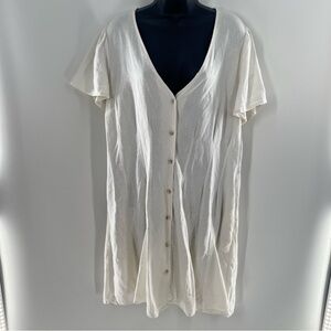 Universal Thread Cream Button-Down Women's Shirt